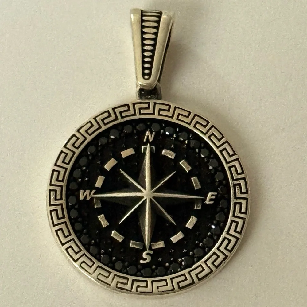 925 Sterling silver compass unisex pendant
